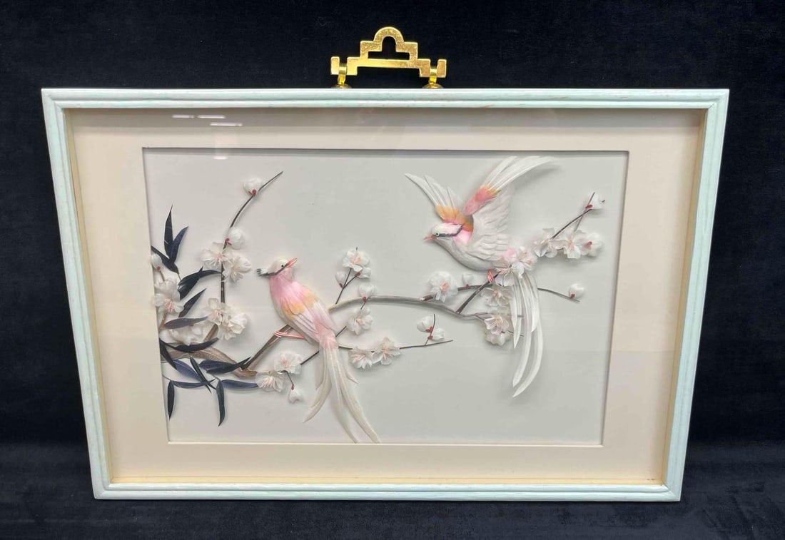 Vintage Chinese Bird Shadow Box: This lot contains a Vintage Chinese Bird Shadow Box. It is approx 18 1/4" x 1 1/4" x 12 1/2". Total weight is approx 3lbs. Overall the Shadow box is in good pre owned condition with some minor signs