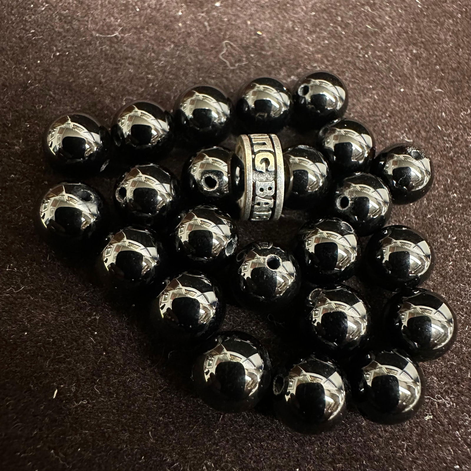 King Baby 925 Sterling Charm and Black Onyx Beads: This item is in good pre-owned, previously used/displayed condition with noticeable light wear and surface scratches. Please reference all photos for full details. This piece of jewelry has been teste
