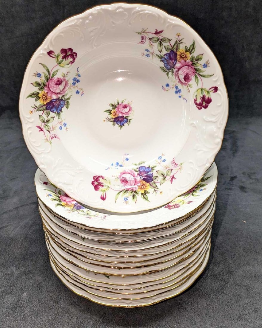 14 Retired RKT6 Royal Kent Rim Soup Bowls: 14 Retired RKT6 Royal Kent Rim Soup Bowls. Each is approx 8 1/8" x 8 1/8" x 1 1/2" and the total weight is 10.50lbs. The fine china bowls have no chips or cracks.