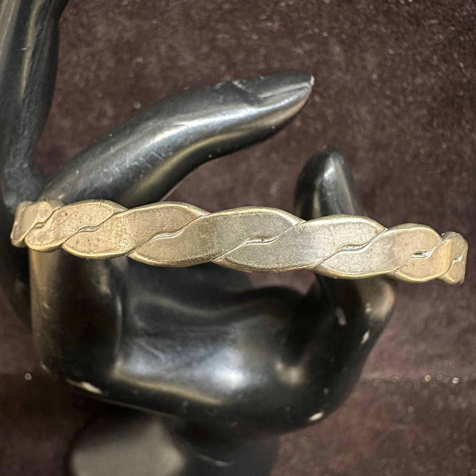 Sterling Silver Mexico Flat Interwoven Design Bangle Bracelet L41: This item is in good pre-owned, previously used/displayed condition with noticeable light wear and surface scratches. Please reference all photos for full details. This piece of jewelry has been