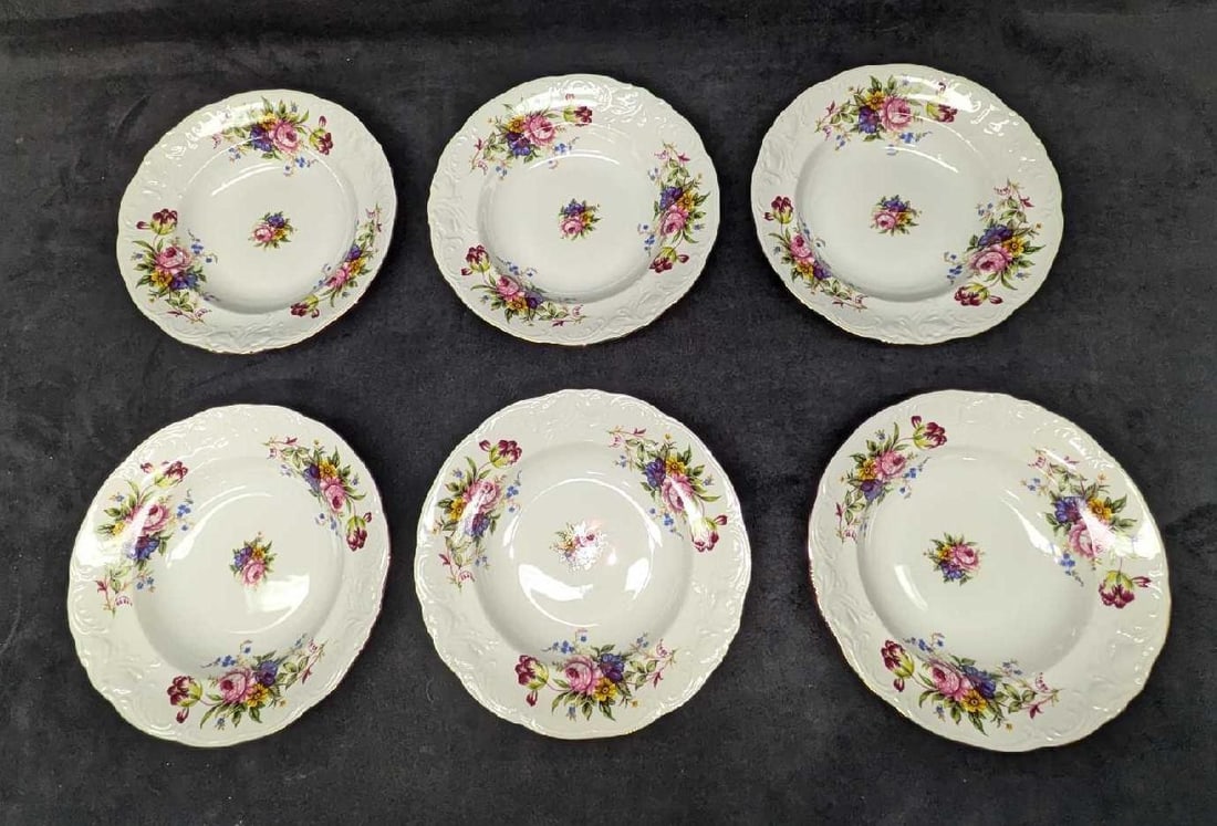 6 Royal Kent RKT6 Floral Rim Soup Bowls B: 6 Royal Kent RKT6 Floral Rim Soup Bowls A. Each is approx 8 1/8" x 8 1/8" x 1 1/2" and the total weight is 4.07lbs. The fine china bowls have no chips or cracks.