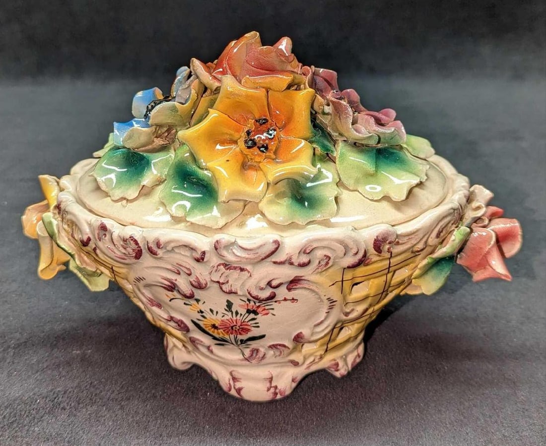 Vintage Ceramic Italian Lidded Floral Bowl: Vintage Ceramic Italian Lidded Floral Bowl. The hand-painted lidded bowl is approx 8" x 4" x 5 1/2" and it weighs 1.37lb. The bowl has some crazing and chips on the edges of some of the flowers.