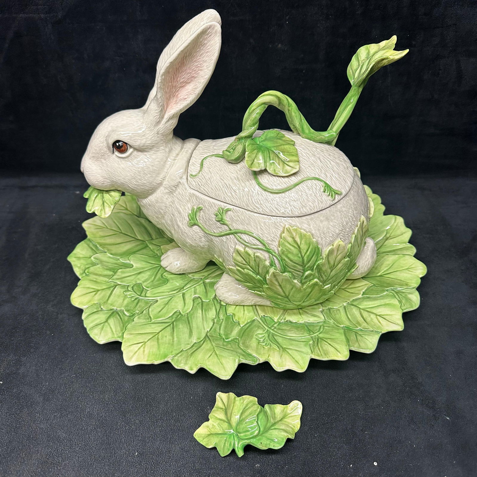 Fitz and Floyd Rabbit Tureen Deep Covered Dish Leaf Platter Ladle and Lid Complete Set (1 of 4)