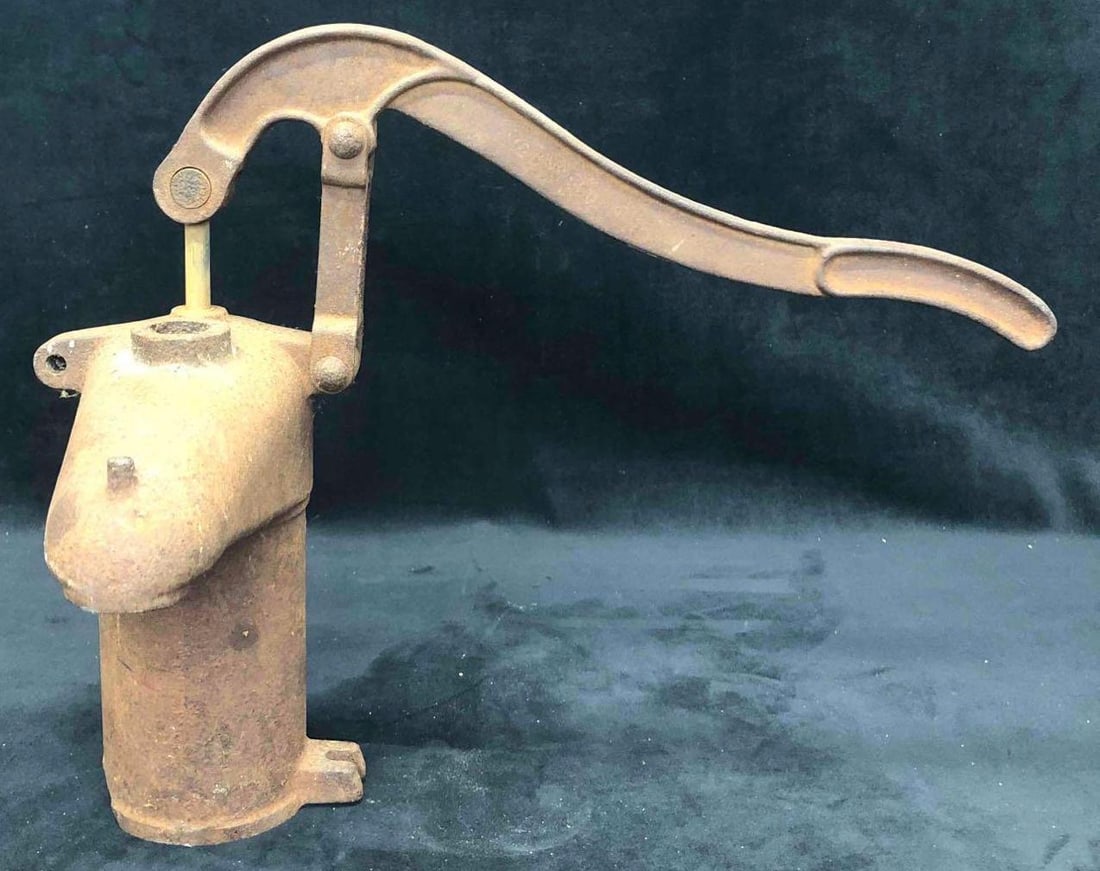 Vintage McDonald Dubuque Water Works Manual Water Pump For Garden (1 of 13)