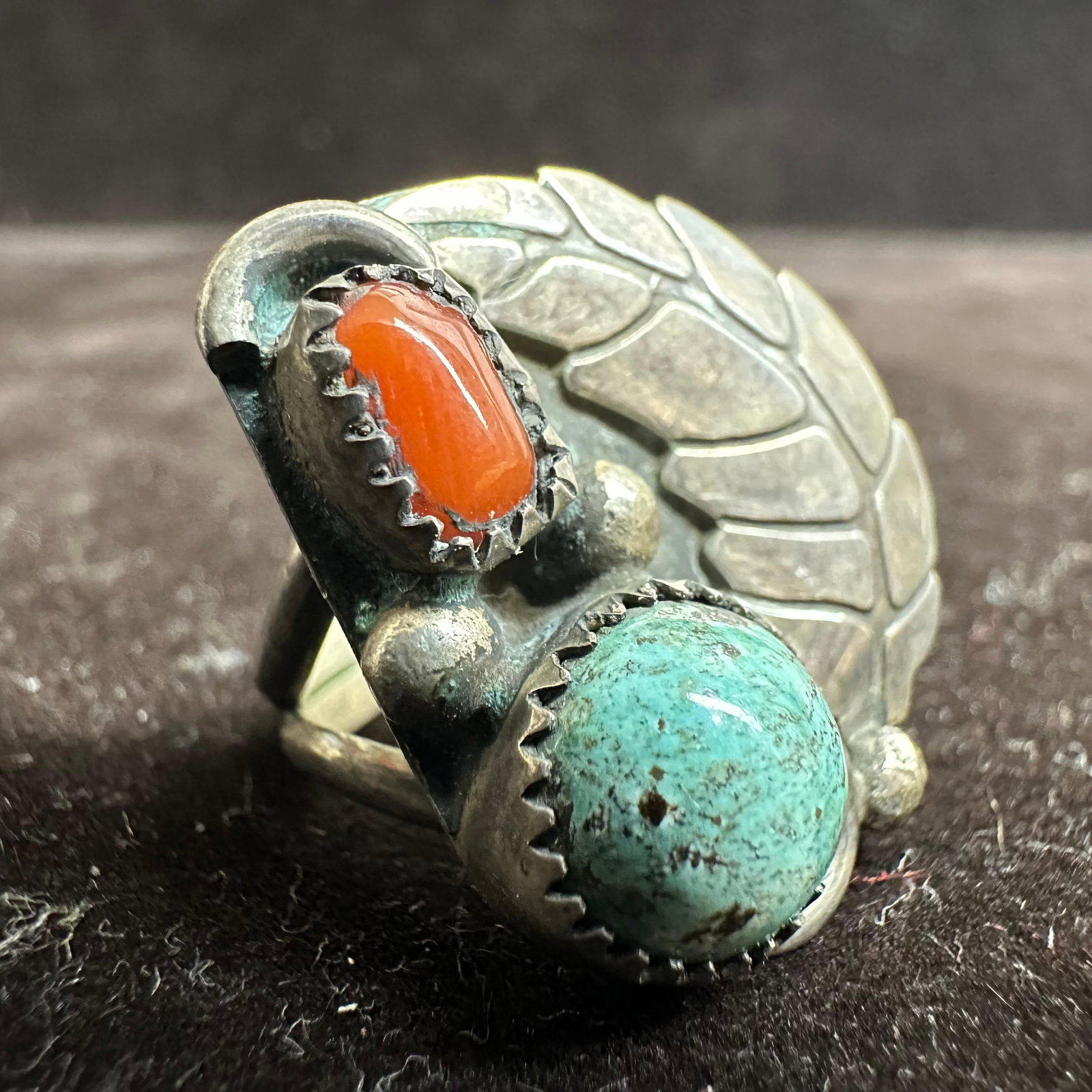 Leaf Feather Design Red Coral Turquoise Set Silver Ring: This item is in good pre-owned, previously used/displayed condition with noticeable light wear and surface scratches. Please reference all photos for full details. This piece of jewelry has been teste