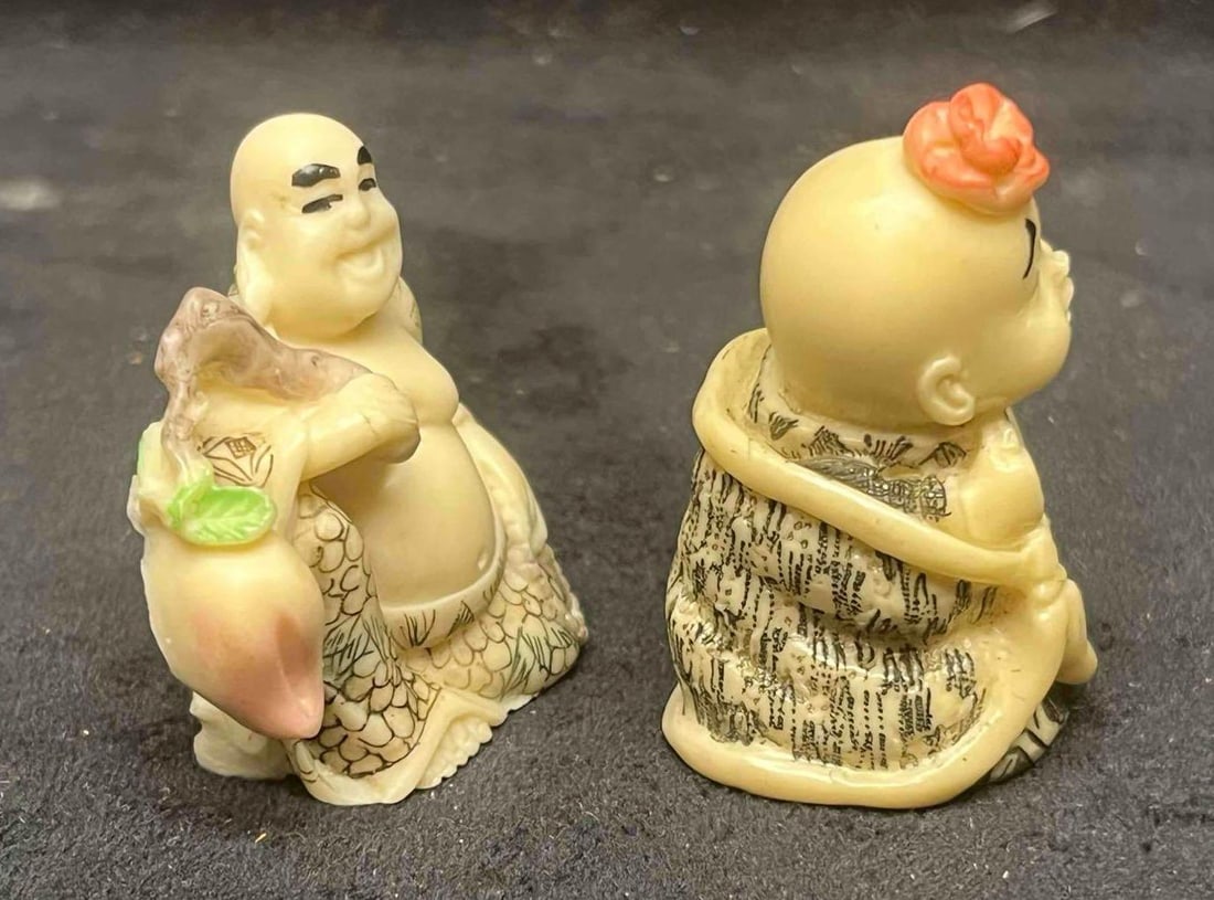 Two Netsuke Figurines - 4