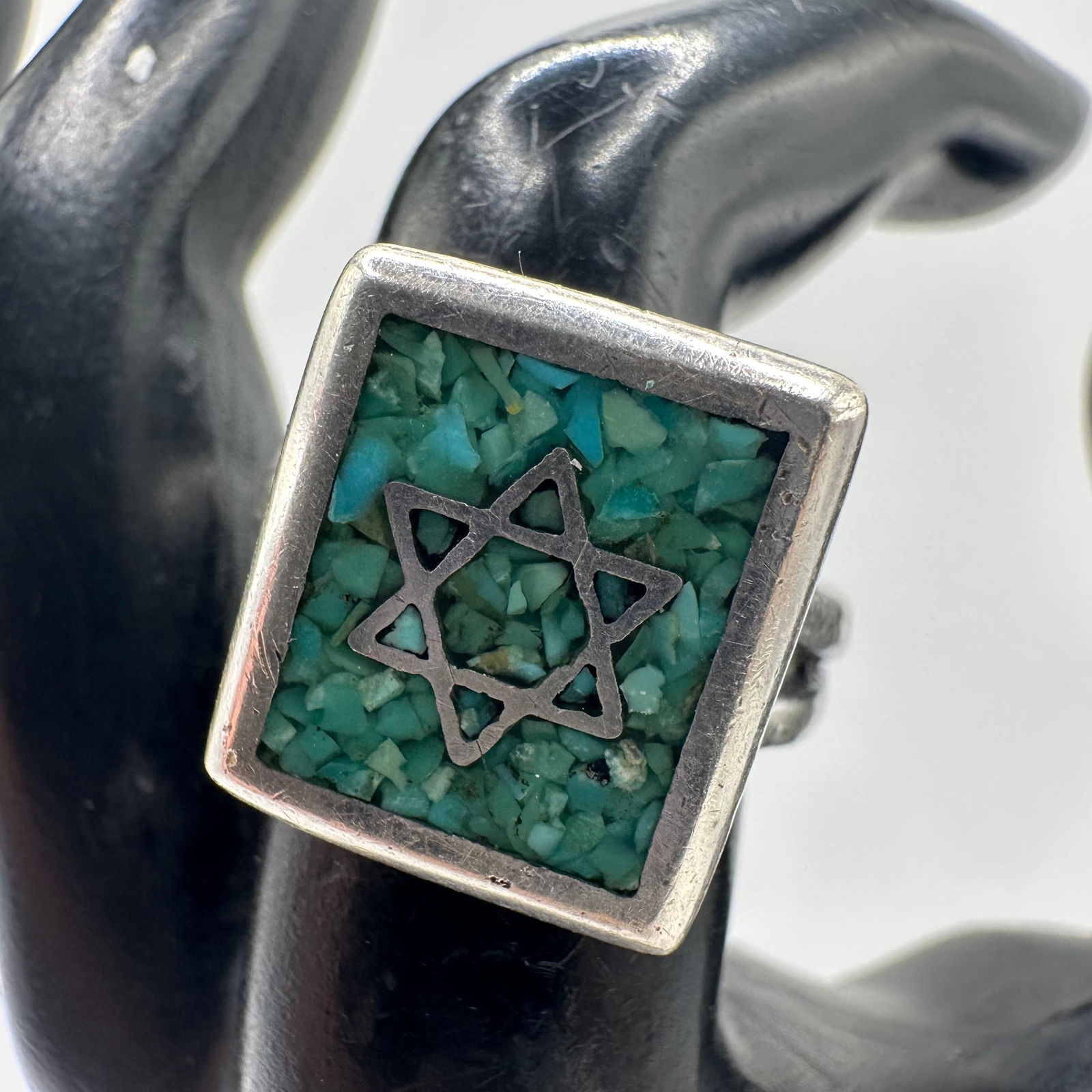 Crushed Turquoise Chips Jewish Star of David Silver Ring Size 8: This item is in good pre-owned, previously used/displayed condition with noticeable light wear and surface scratches. Please reference all photos for full details. This piece of jewelry has been teste