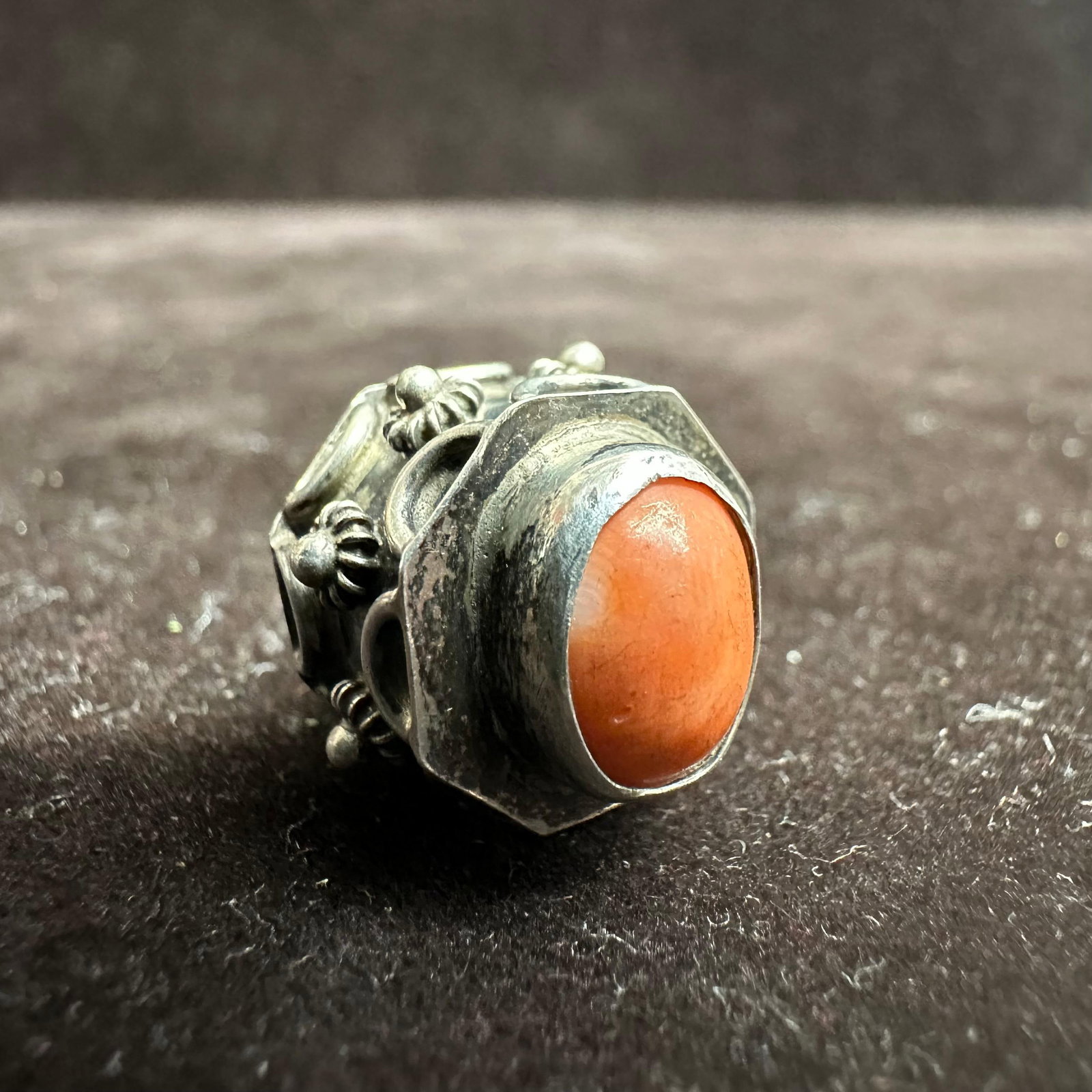 Victorian Etruscan Style Spiny Oyster Shell Silver 800 Fob Charm T47: This item is in good pre-owned, previously used/displayed condition with noticeable light wear and surface scratches. Please reference all photos for full details. This piece of jewelry has been teste