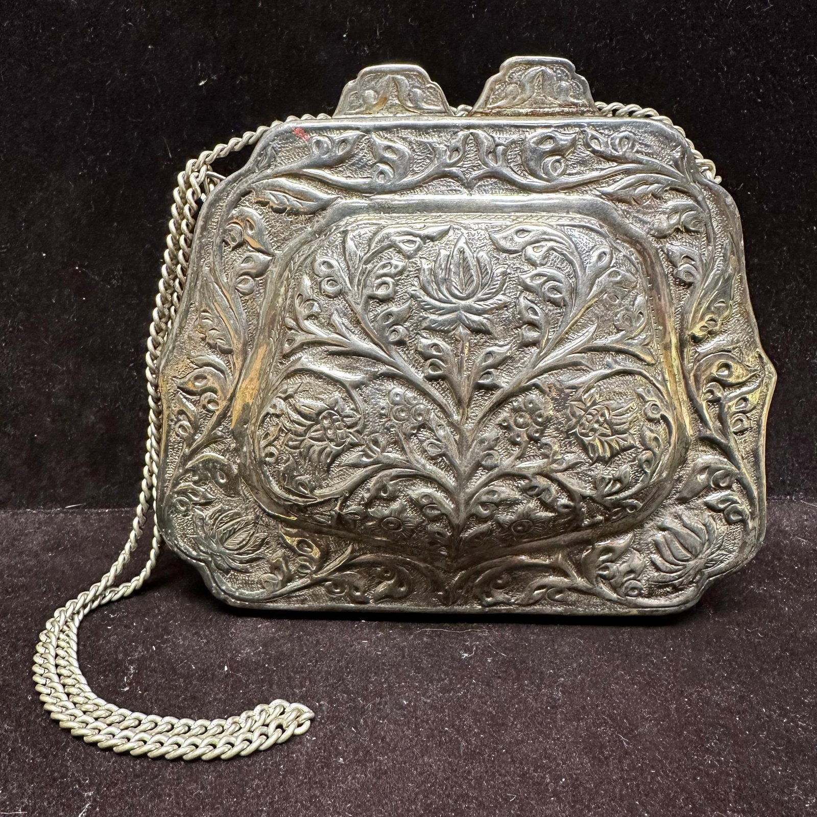 Walborg Silver Tone Metal Evening Bag with Chain Strap (1 of 10)