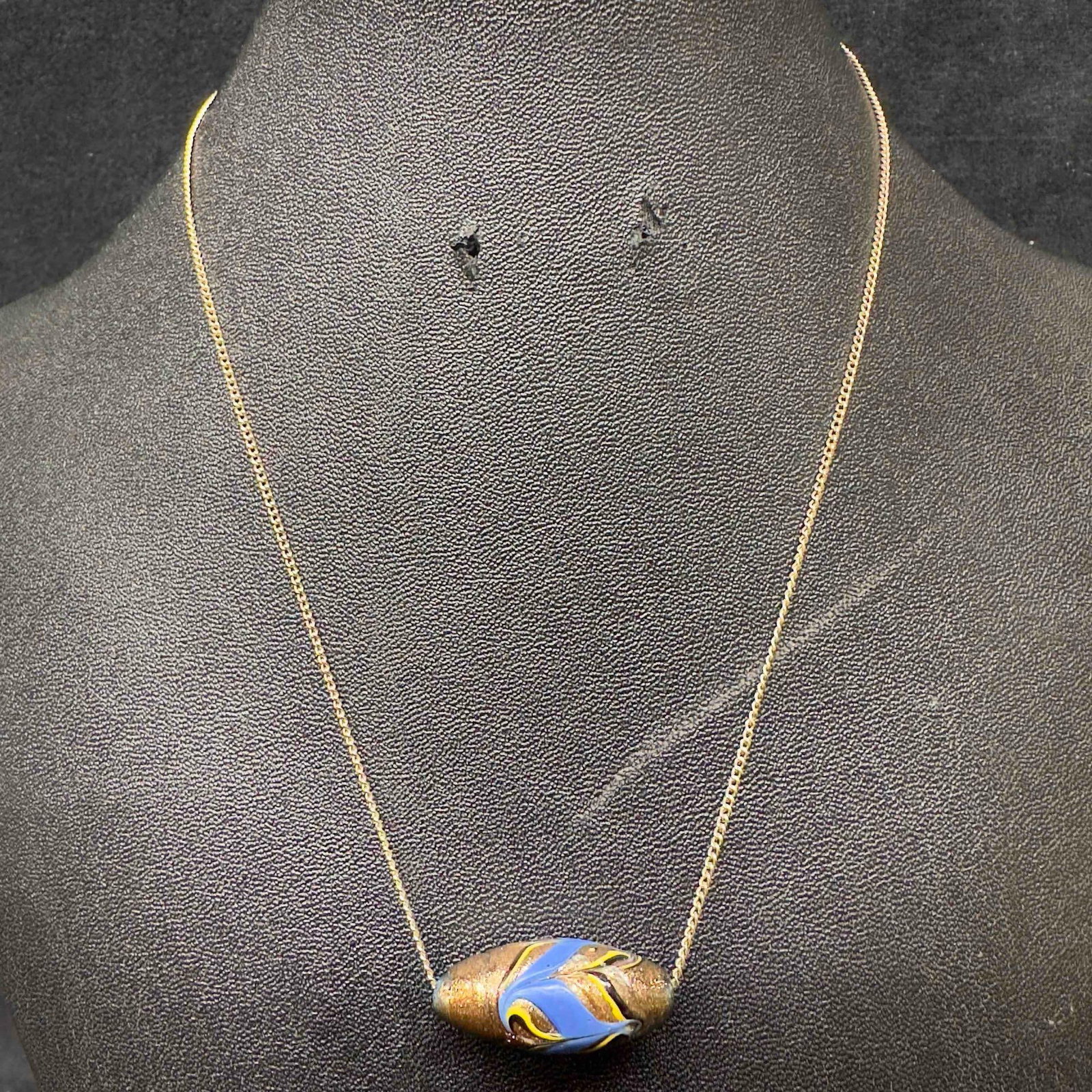 Venetian Murano Art Glass Lamp Work Gold Toned Chain Single Abstract Designed Bead Necklace E45: Venetian Murano Art Glass Lamp Work Gold Toned Chain Single Abstract Designed Bead Necklace E45. Necklace with multi colored glass beads with beautiful hand painted designs on each. The necklace featu