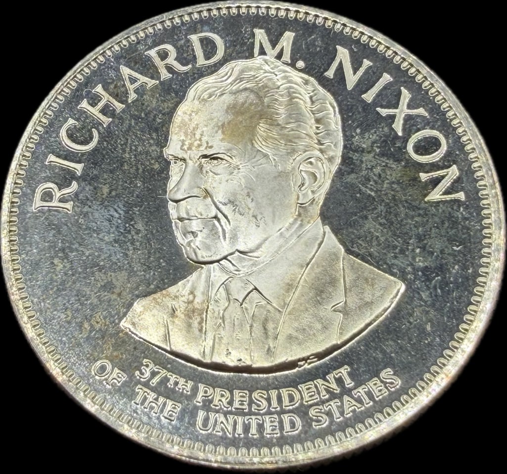 Richard Nixon Sterling Silver Presidential Coin: These coins have been tested and researched to the best of our ability prior to listing. Please view photos, as they are a part of the condition. DETAILS: Metal - .925 Sterling Silver Tested - Yes Si