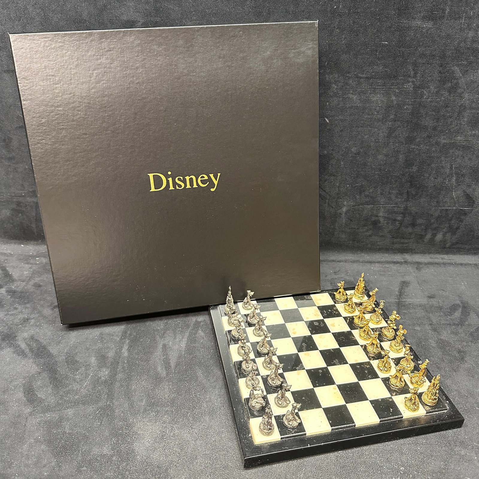Disney Character Chess Set with Board and Black Presentation Box (1 of 5)
