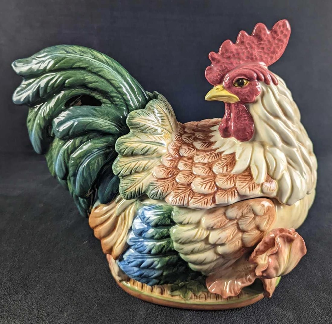 Fitz & Floyd Mediterraneo Hen Oval Covered Vegetable: Fitz & Floyd Mediterraneo Hen Oval Covered Vegetable Bowl. This series was released from the year 2004 to the year 2006. Is approx 11" x 5 1/2" x 10" and it weighs 4.41lb. The bowl is in a good,