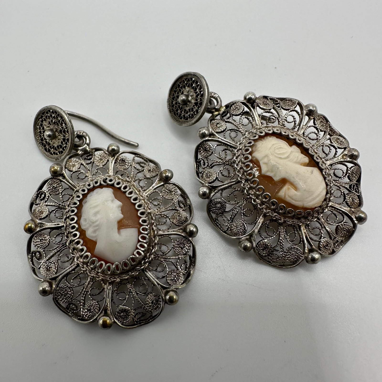 800 Silver Cameo Shell Filigree Silverwork Silver Earrings Q96 (1 of 4)