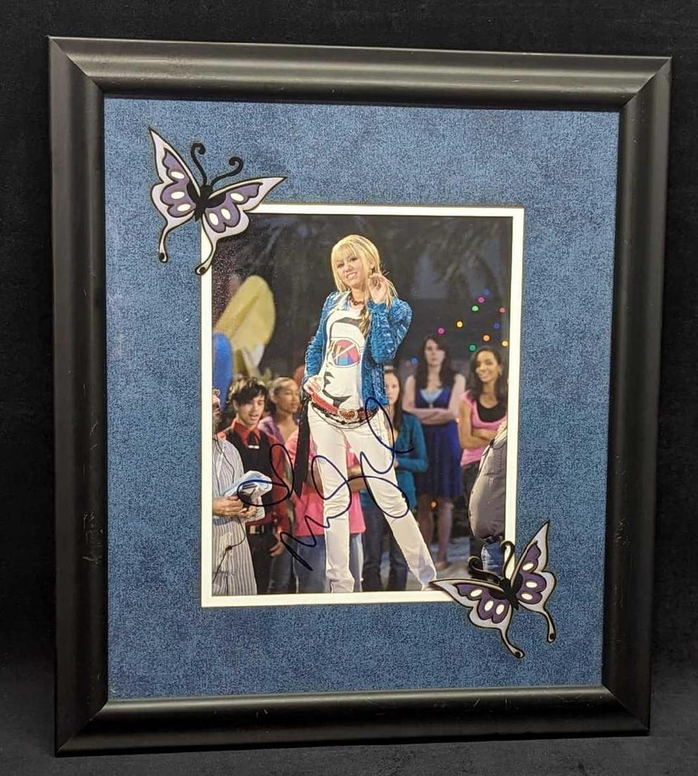 Autographed Miley Cyrus Hannah Montana Framed Photo (1 of 5)