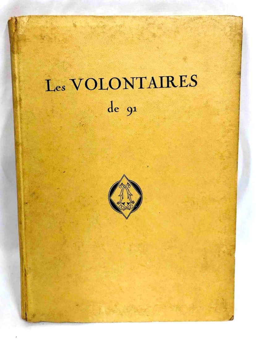 Mémoires Et Souvenirs: Cahiers D'un Volontaire De 91 Xavier Vernère - Publiés Pour La Première: This lot contains Mémoires Et Souvenirs: Cahiers D'un Volontaire De 91 Xavier Vernère - Publiés Pour La Première Fois Par M. X. Gerin-Roze, Son Petit-Fils. It is approx 9 1/4" x 6