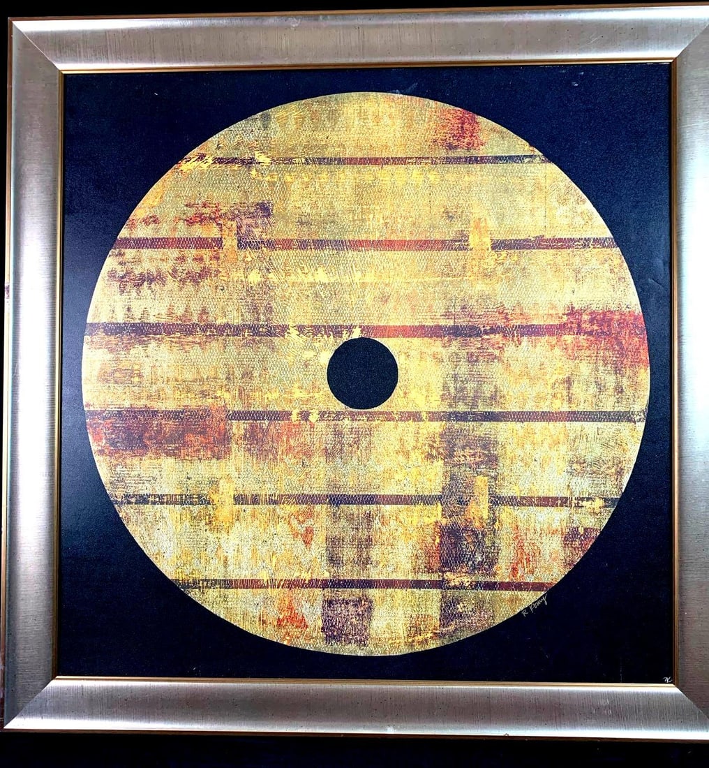 Large Abstract Art on Board w/Gold, Rust, Brown Accents Record Design: Large Abstract Art on Board w/Gold, Rust, Brown Accents Gold accented art that looks like a large "record" on board with wood frame. Condition: Very Good. Minor scratches on outer edge of fram