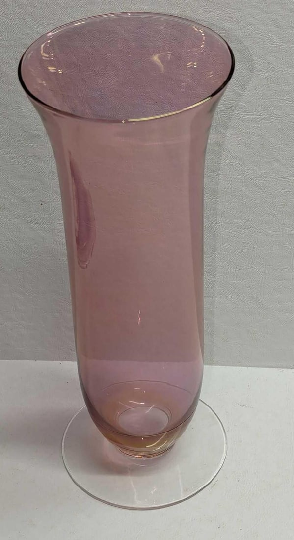 Vintage Art Glass 10" Vase: Vintage Art Glass 10" Vase. The maker and date of creation are unknown. The vase is approx 3 3/4" x 3 3/4" x 10" and it weighs 0.84lb. The vase has a small imperfection near the middle of the vase.