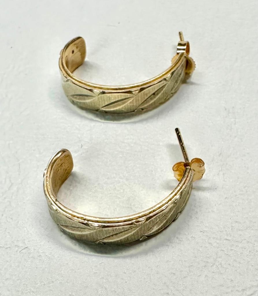 14k Gold & White Gold Earrings: This piece of jewelry has been tested and researched prior to listing. Please view all our pictures they are part of our description. DETAILS: Metal - 14k Gold Color - Yellow/Gold & White/silver S