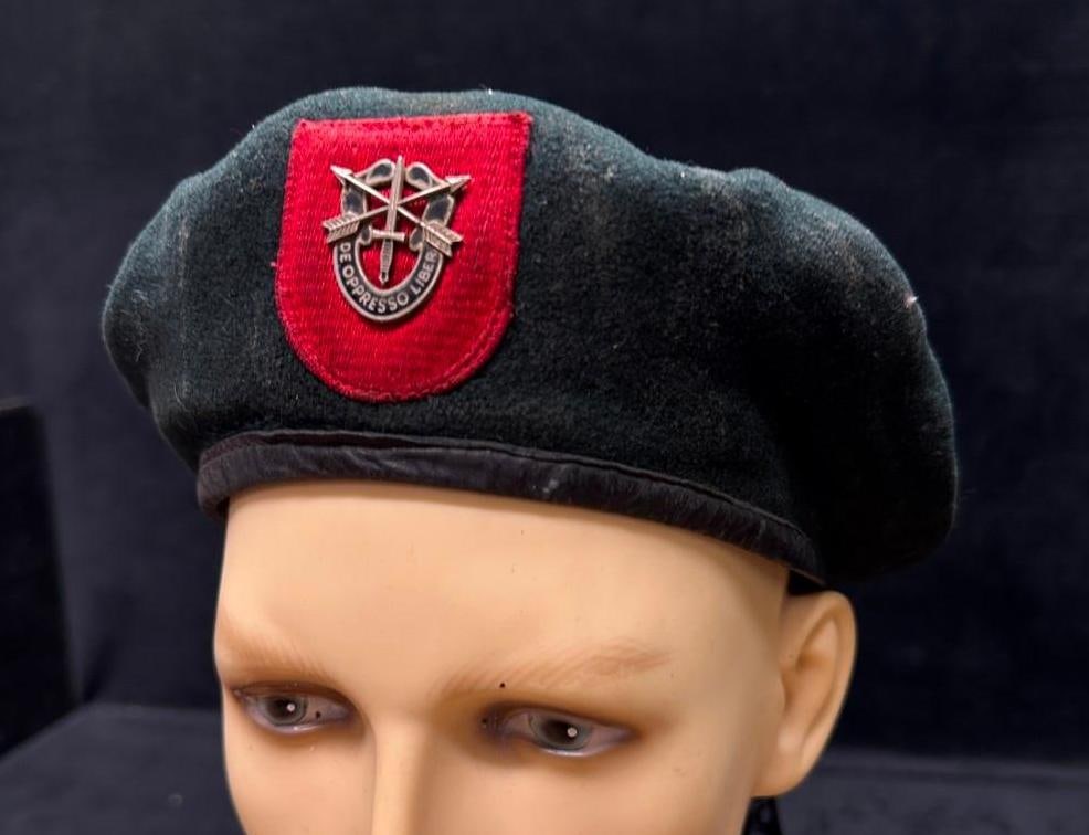Early Vietnam Era Army Green Beret 7th Sp. Forces: Early Vietnam Era Army Green Beret 7th Sp. Forces Original Army green beret issued to a Sergeant who served in the Army Airborne's 7th Special Forces group. He participated in missions around the