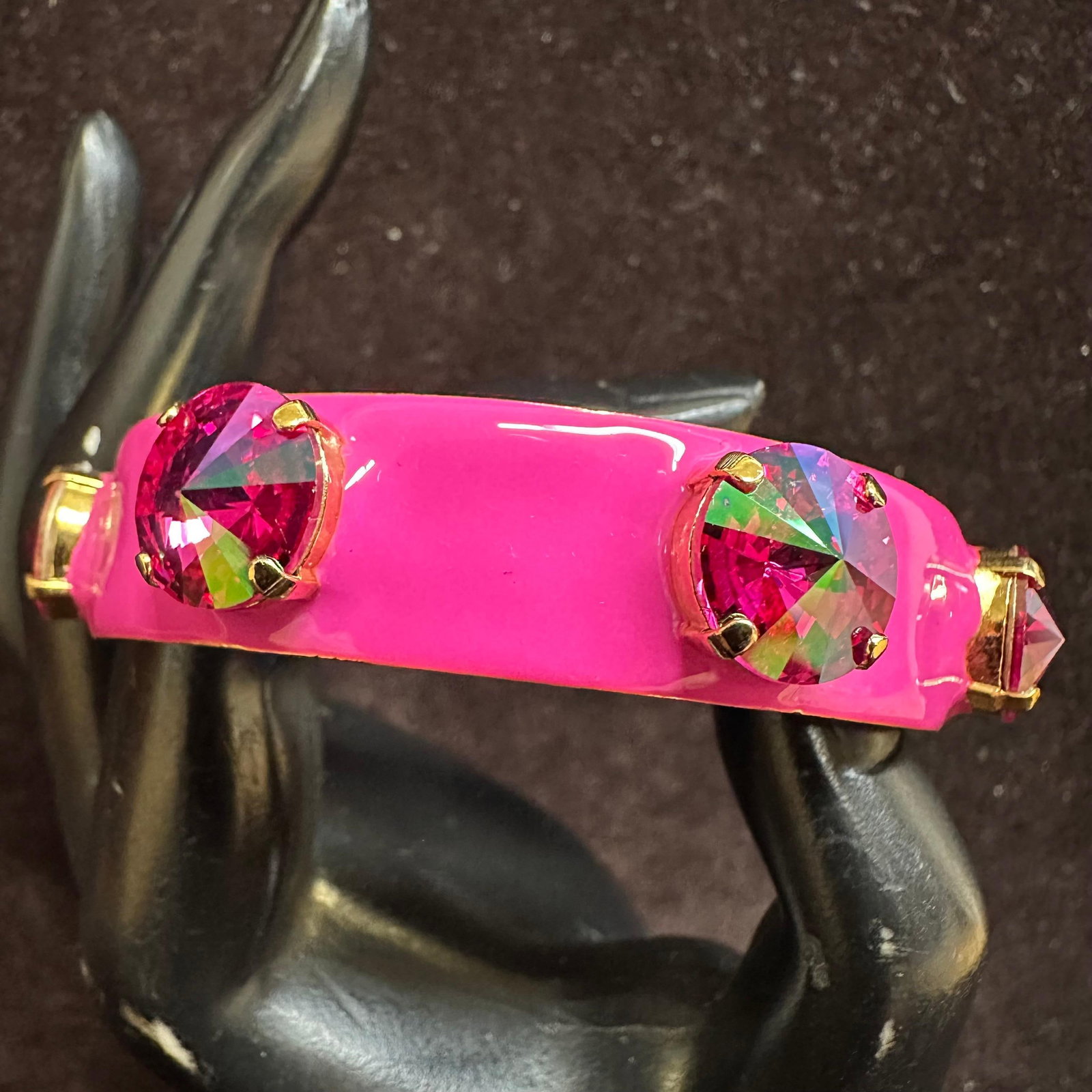 Tova Jewelry Modern Design Cuff Bracelet Set Three Styles: Includes a Tova blue dust jacket pouch for each bracelet. Three different modern styles. These items are in pre-owned, previously displayed condition with light wear and surface markings. Please refer