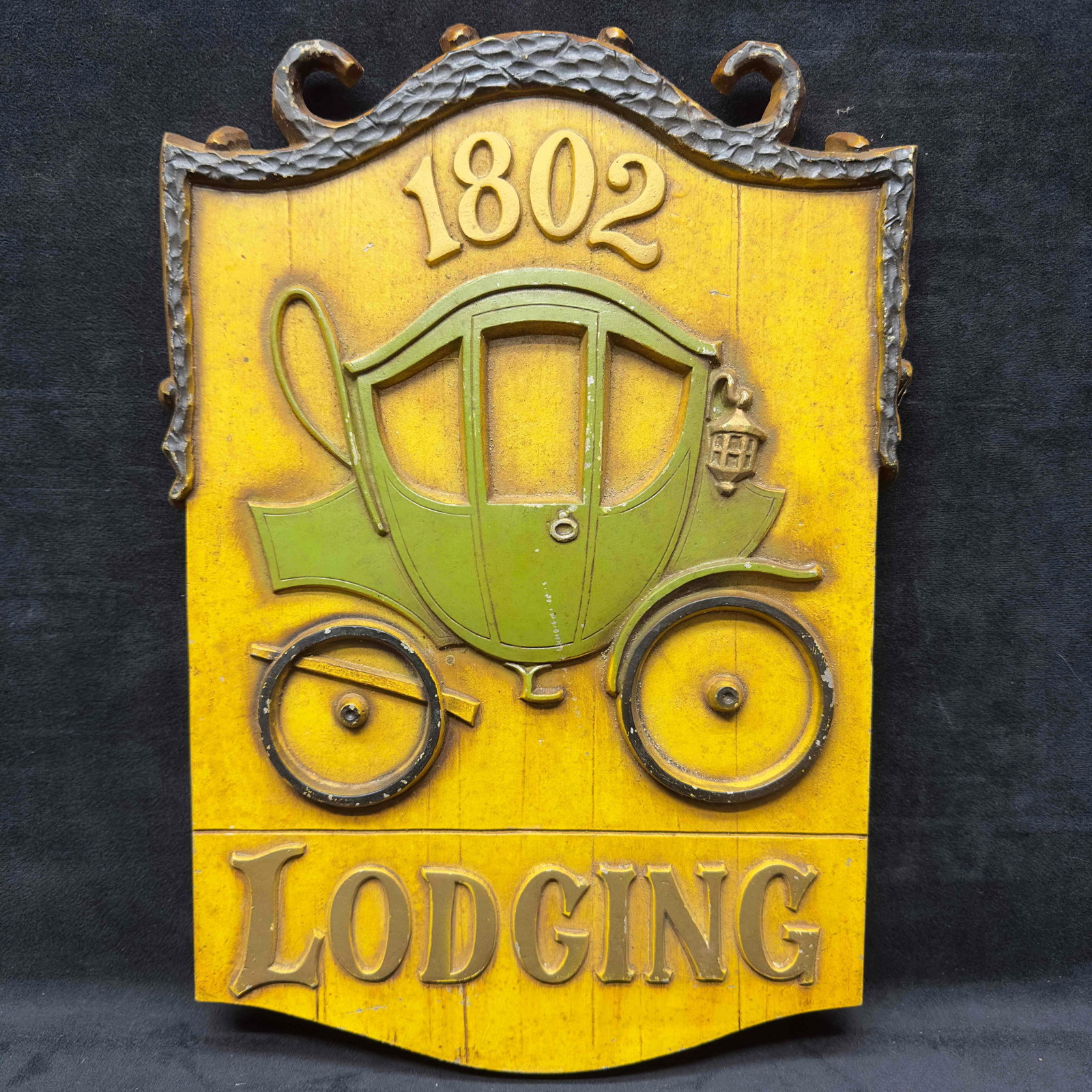 Sexton Metalcraft 1967 Metal Sign 1802 Lodging USA Plaque Aluminum Tin: Sexton Metalcraft 1967 Metal Sign 1802 Lodging USA Plaque Aluminum Tin. Makers mark etched on the back of the plaque. Some light discoloring and scratches. This item is in pre-owned, previously displa