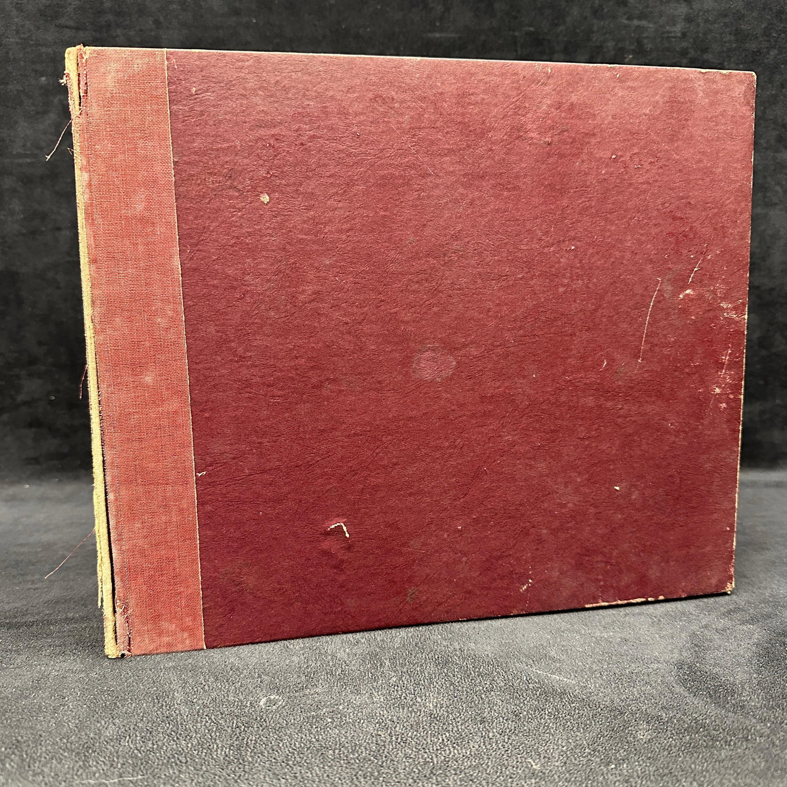 Regal 78 RPM Record Red Album With Jazz Dance and Vocal Recordings: Vintage bound phonograph record album containing assorted Regal label 78 RPM shellac records. Includes early jazz, dance, comedy, and vocal recordings by artists including Arthur Fields, Billy Jones, 