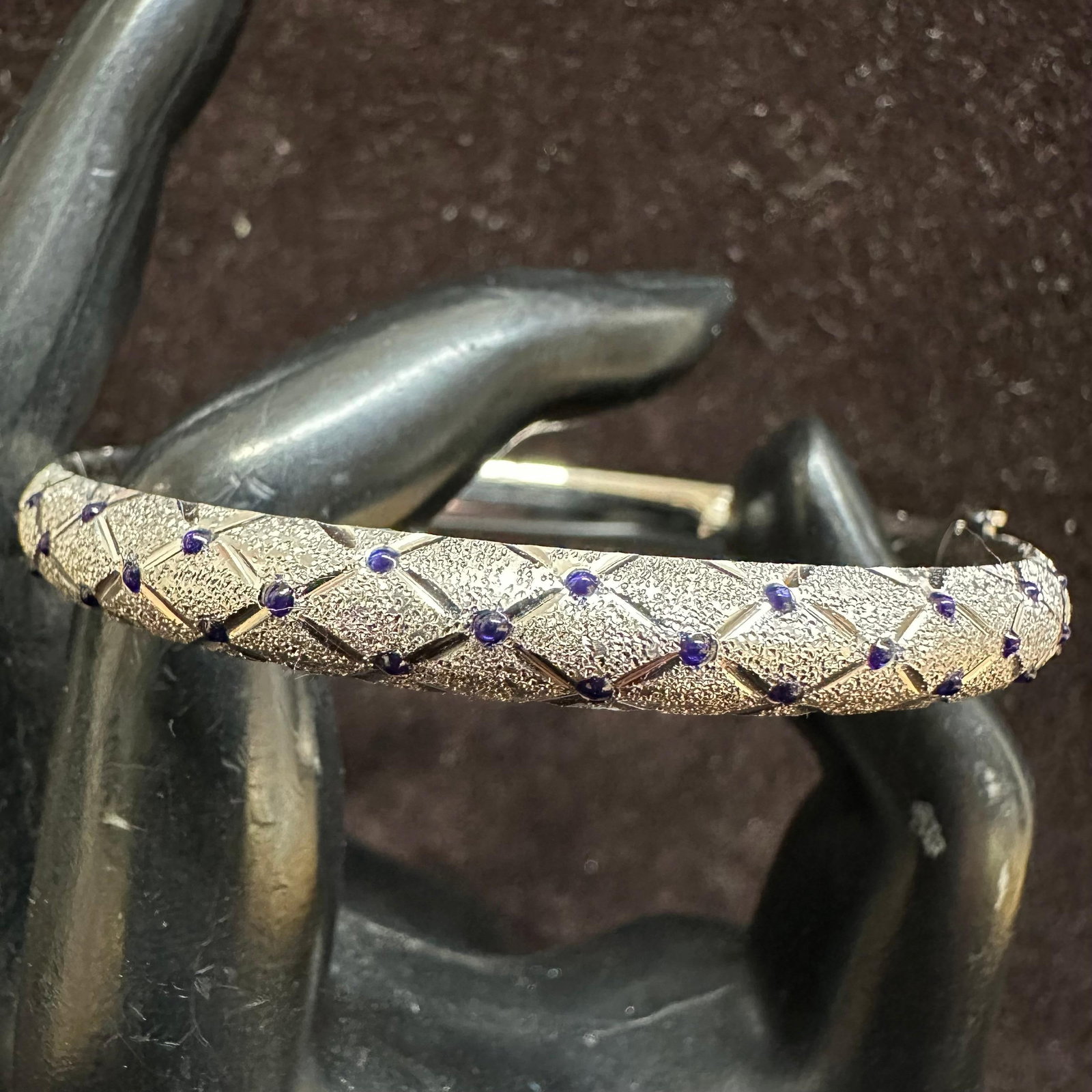 Blue Enamel Polka Dot Textured 14K White Gold Bangle Bracelet N71: This item is in good pre-owned, previously used/displayed condition with noticeable light wear and surface scratches. Please reference all photos for full details. This piece of jewelry has been teste