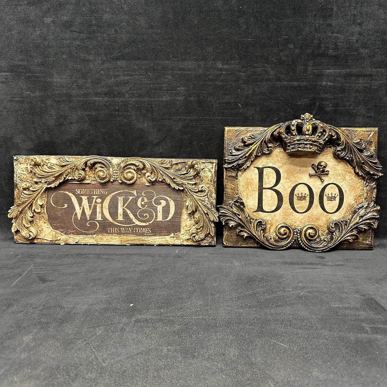 Michelle Butler Designs Halloween Plaque Wicked and Boo Skull Motifs (1 of 7)