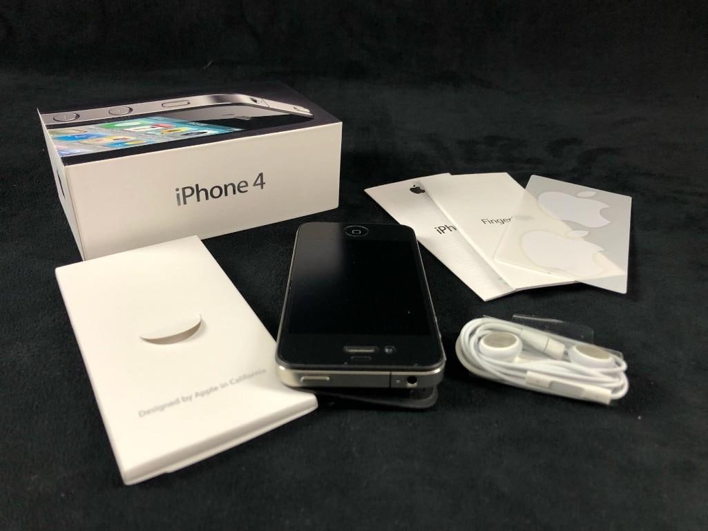iPhone 4 Black 32GB 2010 Earphones: iPhone 4 Black 32GB 2010 Earphones. iPhone 4 Black 32GB 2010 has no known cracks or chips to the screen or back. There are some known scuff marks around the phone. The back is opened with the battery 
