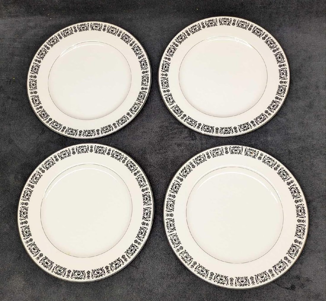 4 Retired Treasure Chest Majestic Salad Plates (1 of 8)