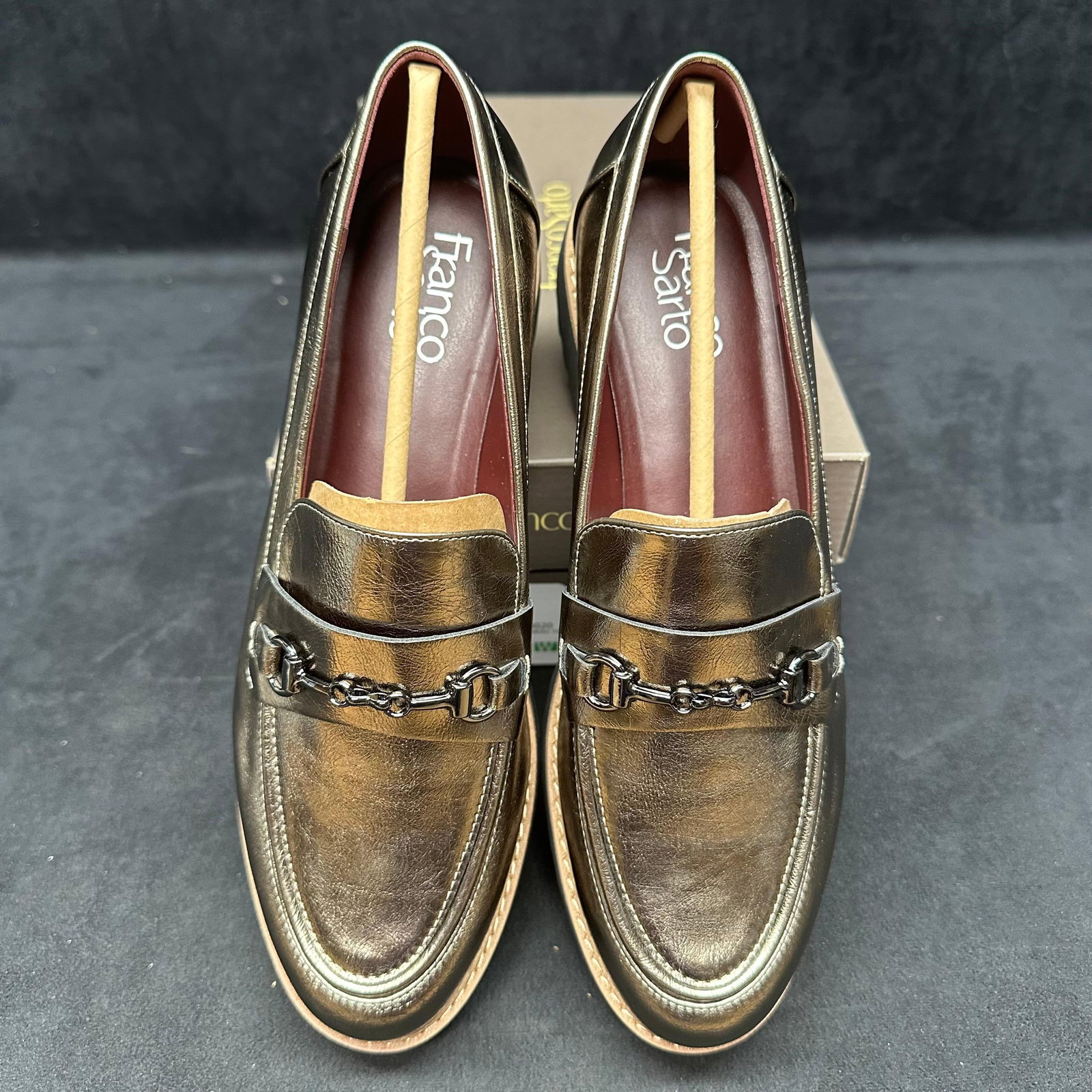 Franco Sarto Women Colette Lug Sole Loafer Pewter Size 9.5: Women's footwear Franco Sarto Colette Lug Sole Loafer in pewter color, size 9.5. Item appears unworn and new with original box. These items are in like-new, previously stored condition with wear
