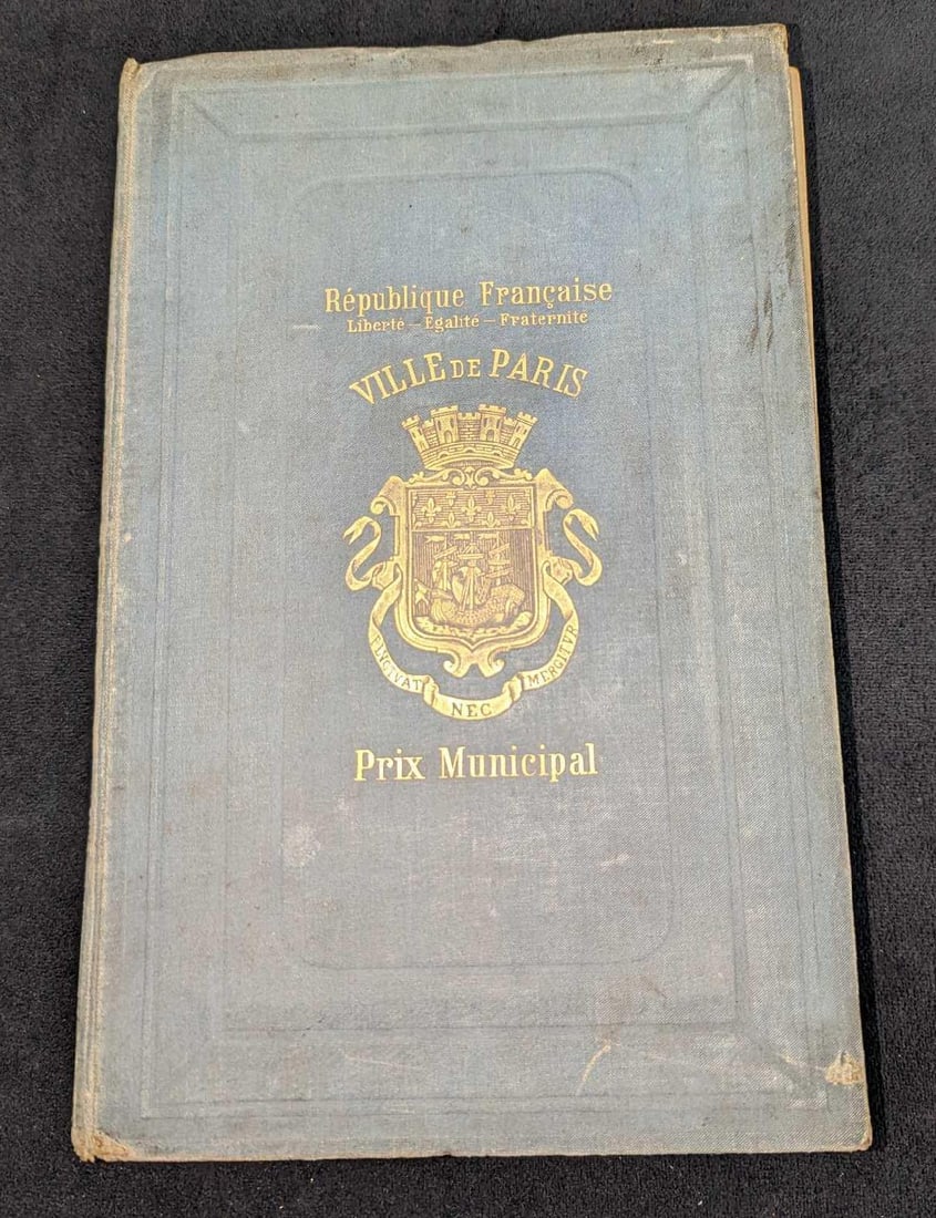 1892 Souvenirs D'un Soldat Hardcover Book: 1892 Souvenirs D'un Soldat Hardcover Book. This was published by Lecene, Oudin Et (Paris) in 1892. The hardcover book is approx 6 3/8" x 1" x 9 3/4" and it weighs 1.57lb. The book's covers have shelf-