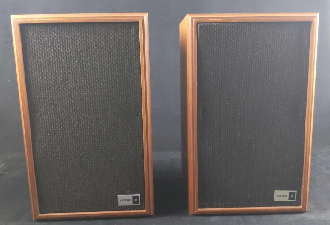 Vintage Wooden Centuri Acoustic Suspension Speakers: Here are two wooden acoustic suspension speakers by speaker company, Centuri. These are approx 11" x 9" x 18". Speakers are in good, vintage condition with some wearing on the wood.