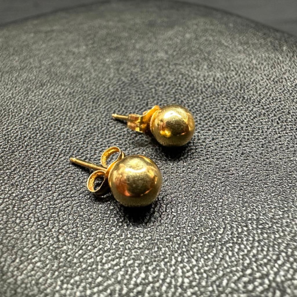 14k Gold Round Ball Earrings: This piece of jewelry has been tested and researched prior to listing. Please view all our pictures they are part of our description. DETAILS: Metal - 14k Gold Color - Yellow/Gold Stones - none Hallma