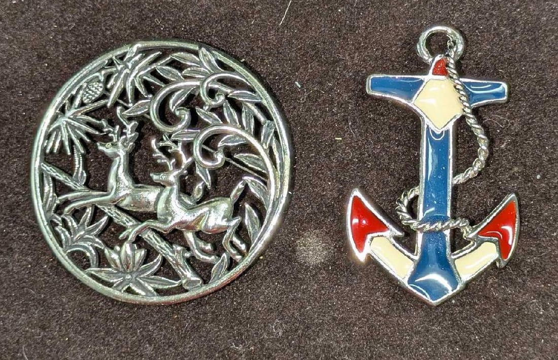 Vintage Sarah Coventry Reinder And Patriotic Anchor Pin Brooches: Vintage Sarah Coventry Reinder And Patriotic Anchor Pin Brooches. This lot includes: (1) Sarah Coventry Woodland Flight Reindeer Silver Tone Brooch. This is approx 2 1/4" x 1/4' x 2 1/4".