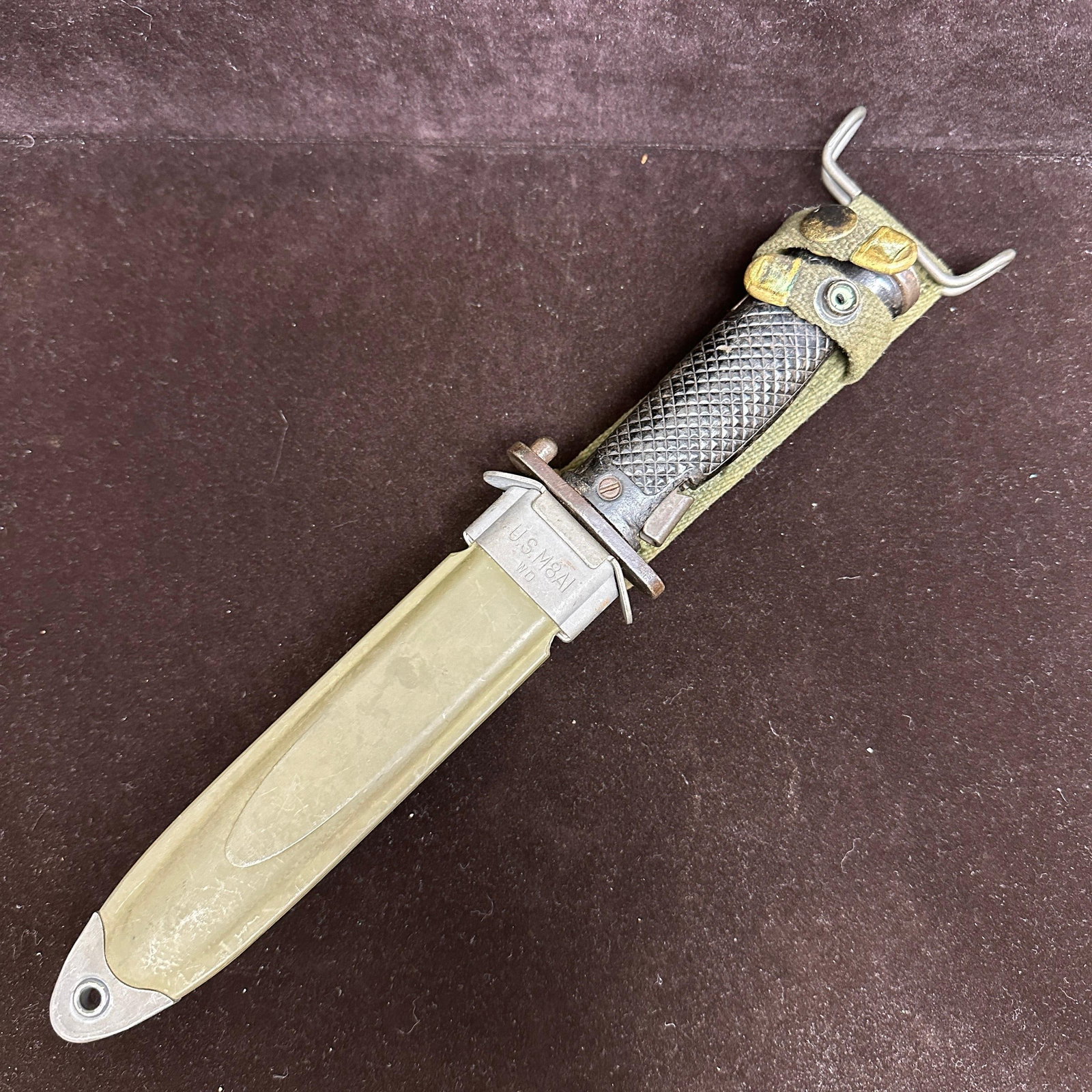 Imperial US M5 Bayonet with US M8A1 Scabbard Sheath (1 of 4)