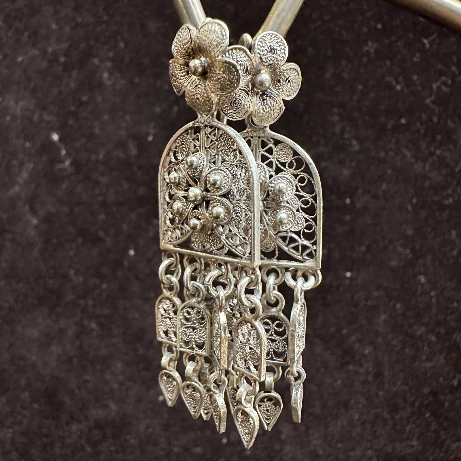 Silverwork Filigree Dangle Earrings with Floral Motifs V67: This item is in good pre-owned, previously used/displayed condition with noticeable light wear and surface scratches. Please reference all photos for full details. This piece of jewelry has been teste