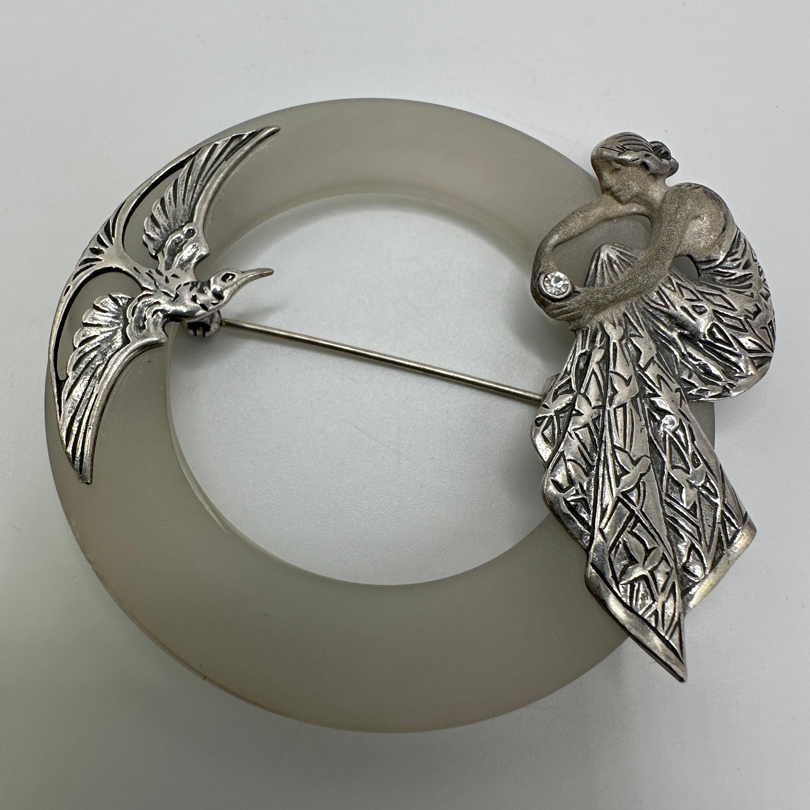 Art Nouveau Style 925 Silver Lucite Circle Brooch: This item is in good pre-owned, previously used/displayed condition with noticeable light wear and surface scratches. Please reference all photos for full details. This piece of jewelry has been caref