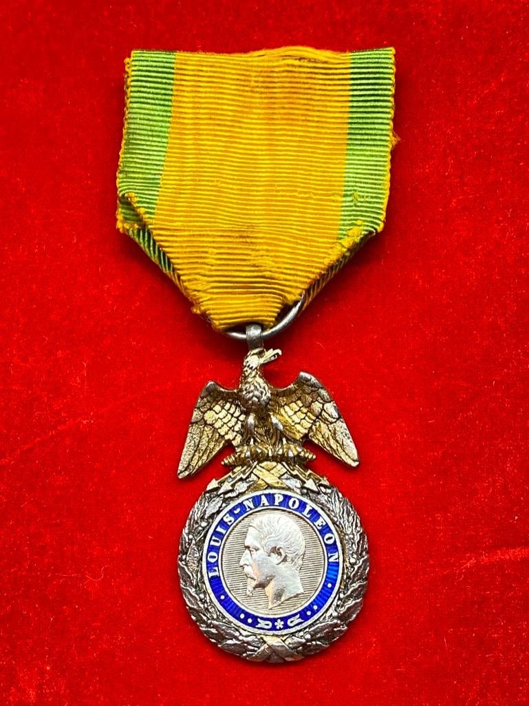 French Second Empire Medaille Militaire: French Second Empire Medaille Militaire This fine medal has been tested and researched to the best of our abilities, and is authentic to the best of our knowledge. Please see photos, as they