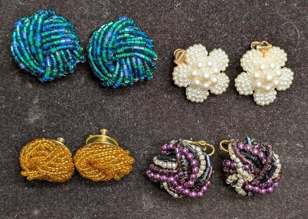 Vintage Rhinestones Silver Gold Tone Floral Brooch Pins: Vintage Rhinestones Silver Gold Tone Floral Brooch Pins. This lot includes: (1) Unmarked Clear And Jet Black Rhinestone Silver Tone Flower Brooch. This is approx 4" x 1 3/8" x 1". (1) Unma