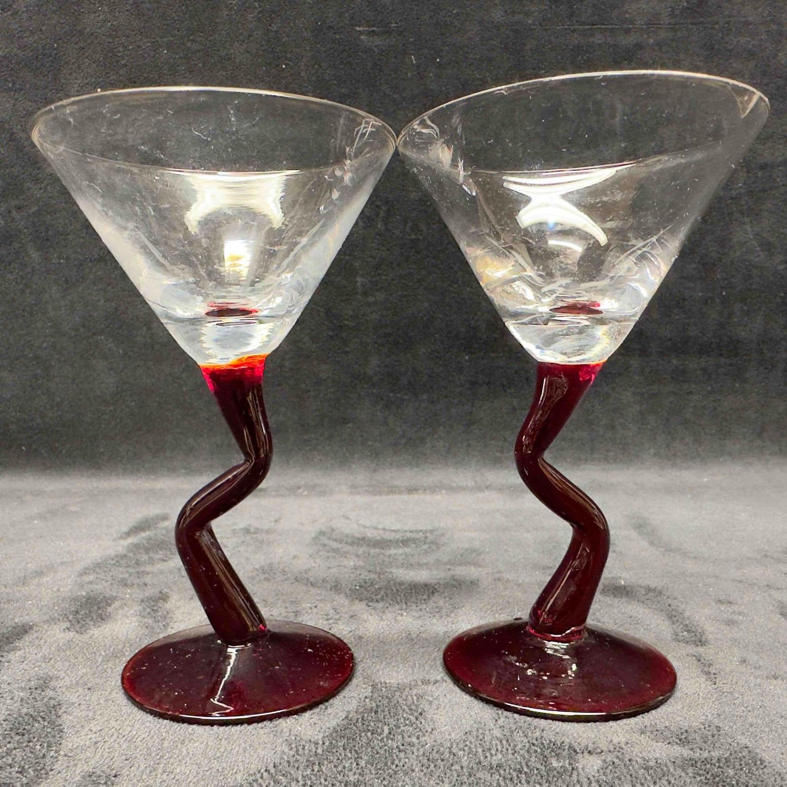 Crystal Clear and Cranberry Red Crooked Stem Cocktail Glasses Set (1 of 7)