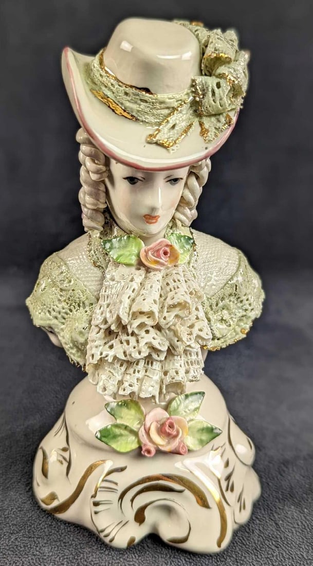 Vintage Cordey Porcelain Bust Figurine: Vintage Cordey Porcelain Bust Figurine. Is approx 4" x 3" x 7" and it weighs 0.89lb. The bust is in a good, vintage condition with some light markings and chips on the lace side/sleeves. Please see th