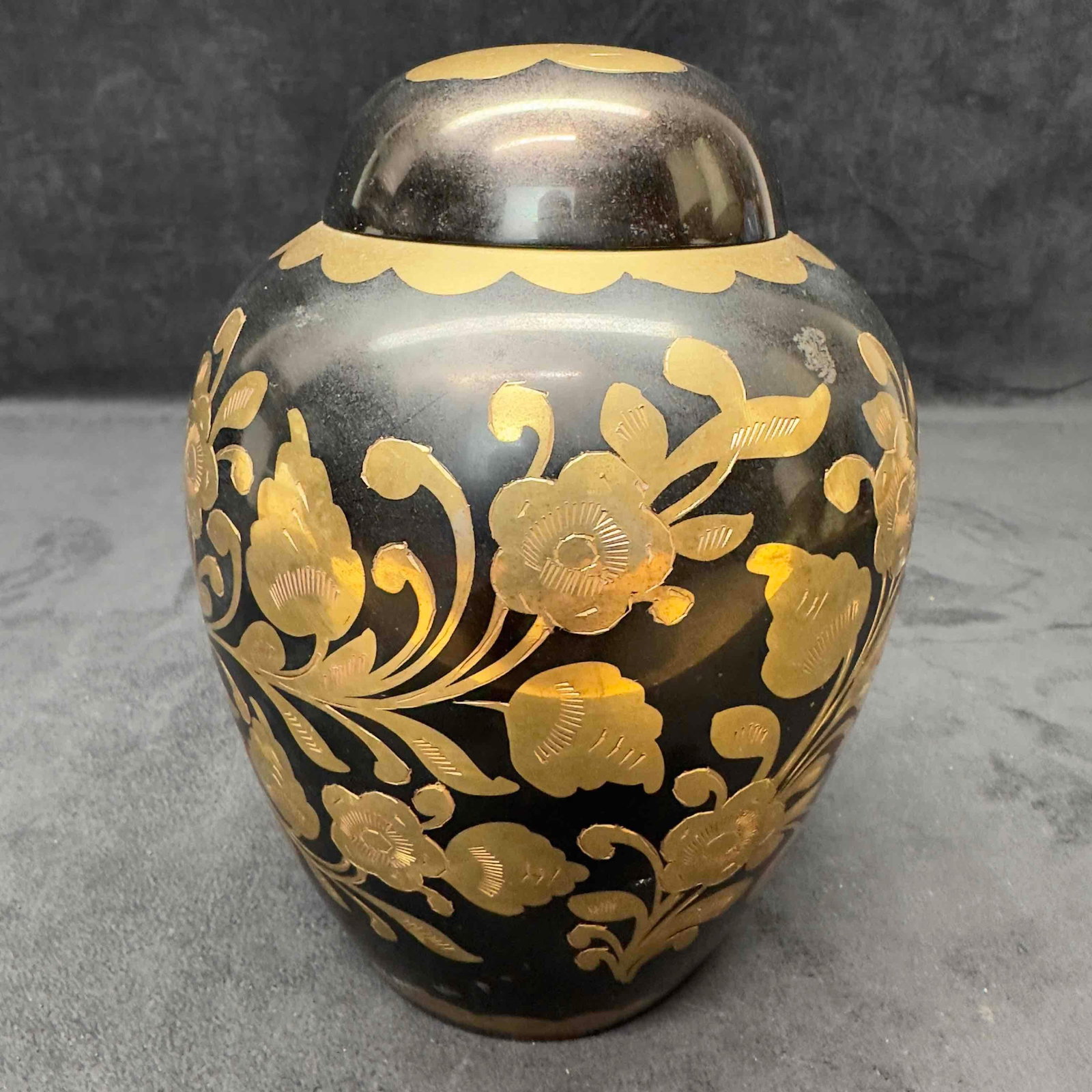 Terrybear Inc. Made In India Black Gold Gilt Floral Brass Vase Urn Flower (1 of 8)
