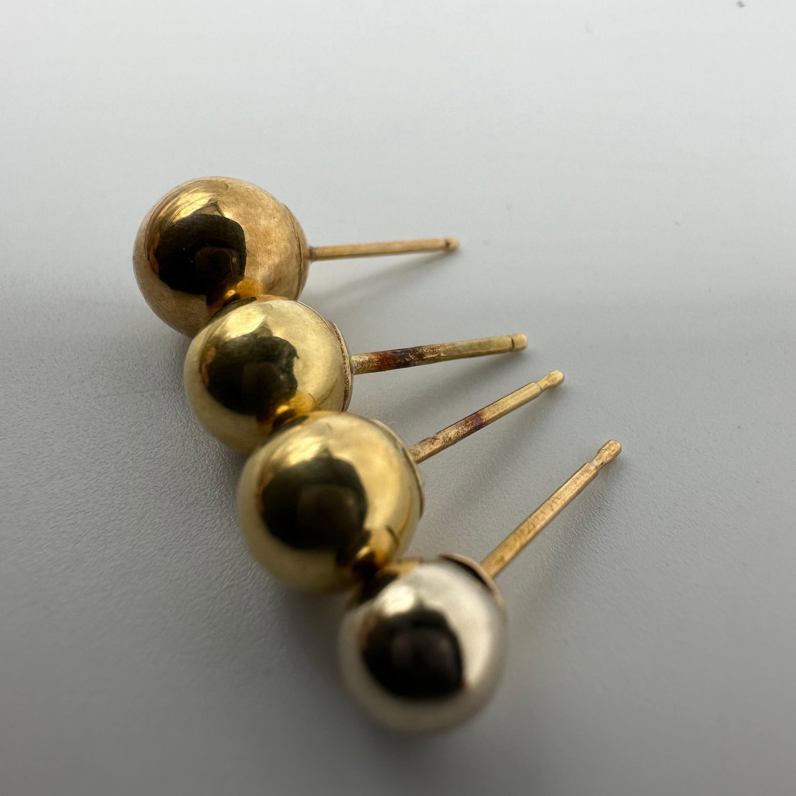 14K Stud Gold Ball Earrings Mismatched Group W24: These items are in good pre-owned, previously used/displayed condition with noticeable light wear and surface scratches. Please reference all photos for full details. These pieces of jewelry have been