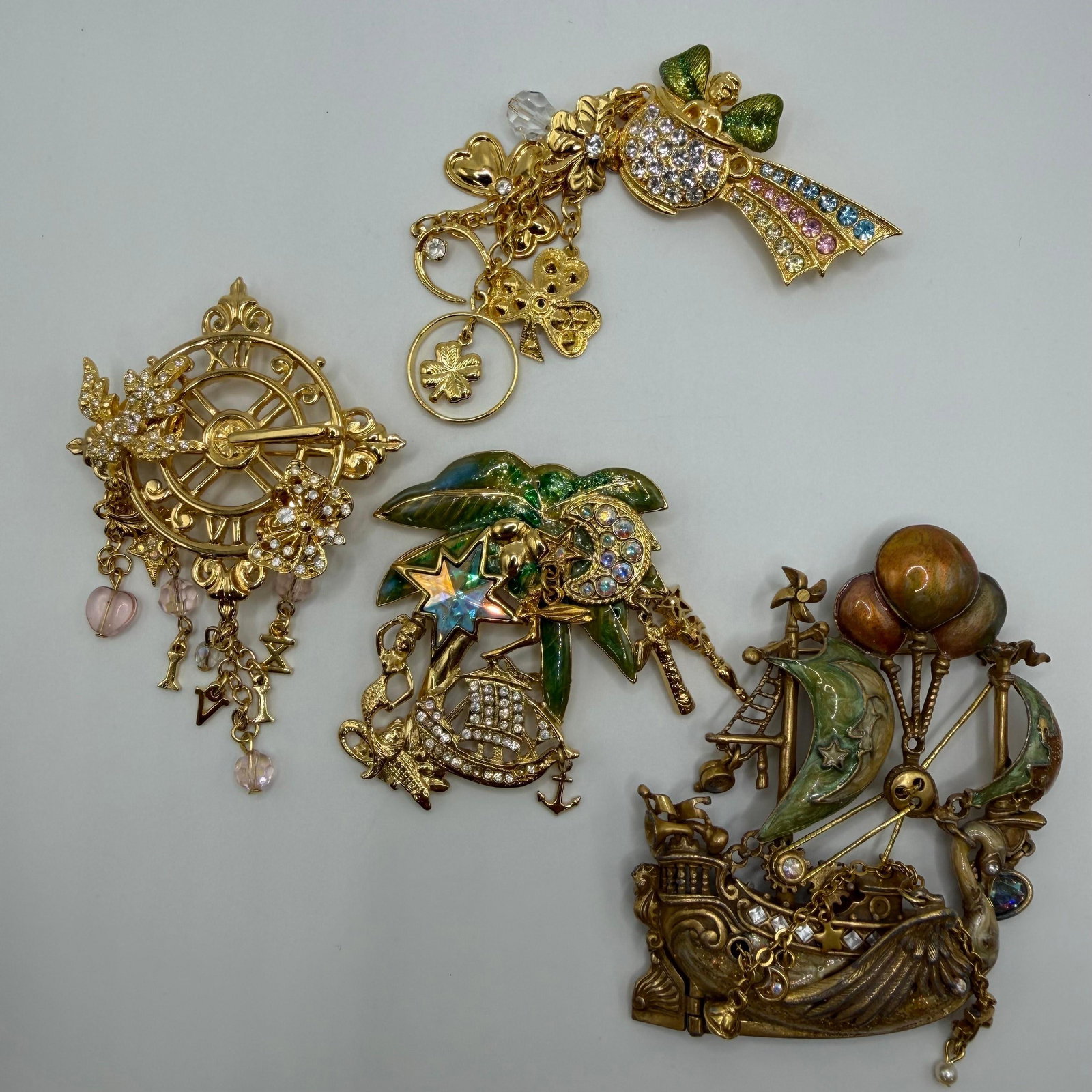 Kirks Folly Fantasy Brooch Collection Ship of Dreams Palm Tree Clock Lucky Charm Rainbow (1 of 7)