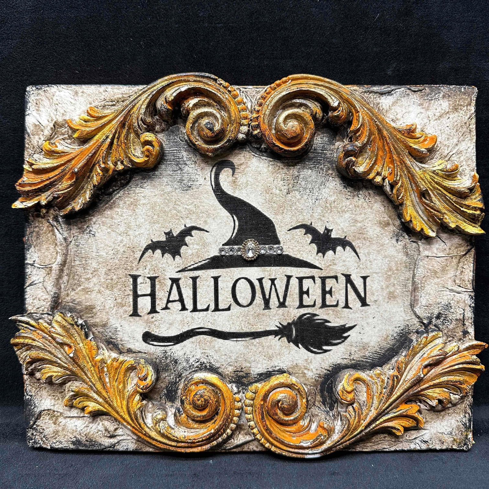 Michelle Butler Designs Halloween Plaque Witch and Bat Motifs (1 of 6)