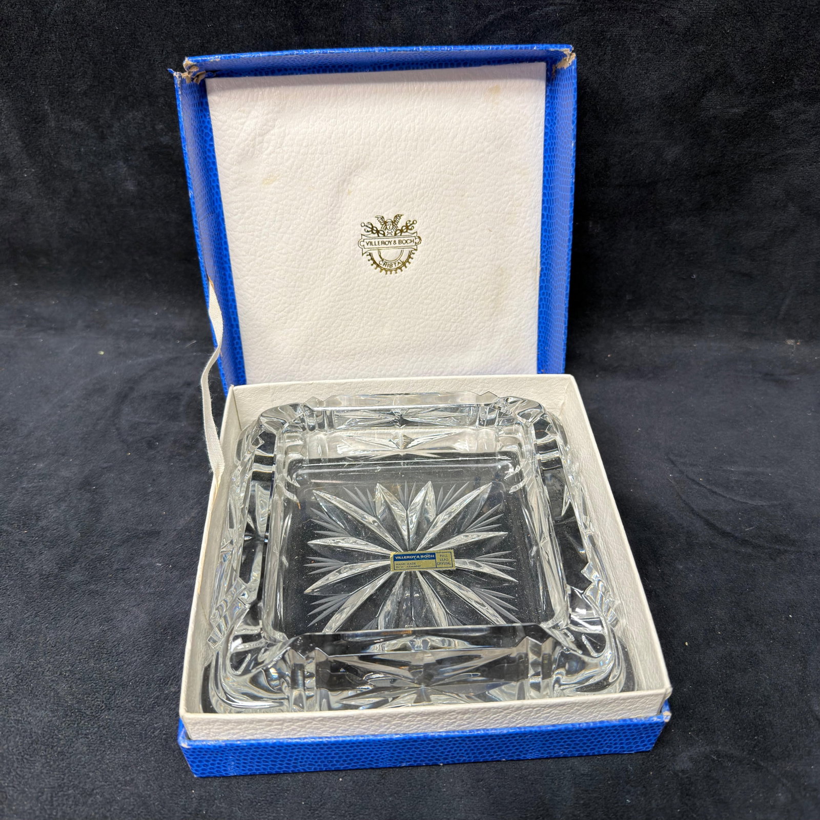 Villeroy and Boch Hand Cut Full Lead Crystal Square Ashtray: Villeroy and Boch hand-cut full lead crystal square ashtray, handcrafted in Germany. Features a deeply cut starburst pattern with heavy faceted sides and retains the original Villeroy and Bo