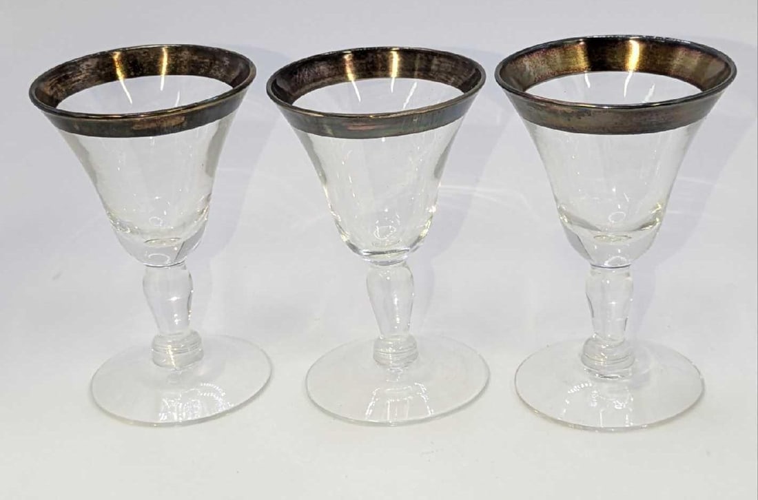 3 Vintage Silver Rimmed Cordial Glasses Dorothy Thrope C: 3 Vintage Silver Rimmed Cordial Glasses Dorothy Thrope C. Each is approx 2" x 3' x 2" and the total weight is 0.27lb. The maker and date of creation are unknown. The glasses have no chips or crac