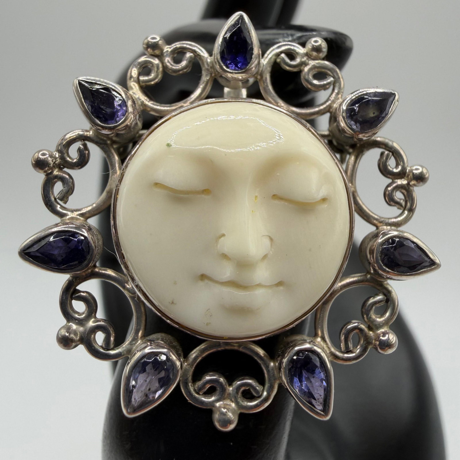 Sajen Carved Moon Face Goddess Convertible Sterling Silver Pendant Brooch: This item is in pre-owned, previously used/displayed condition with noticeable light wear and surface scratches. Please reference all photos for full details. This piece of jewelry has been tested and